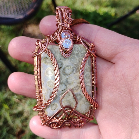 Coral Fossil Jasper Necklace - Picture 1 of 11